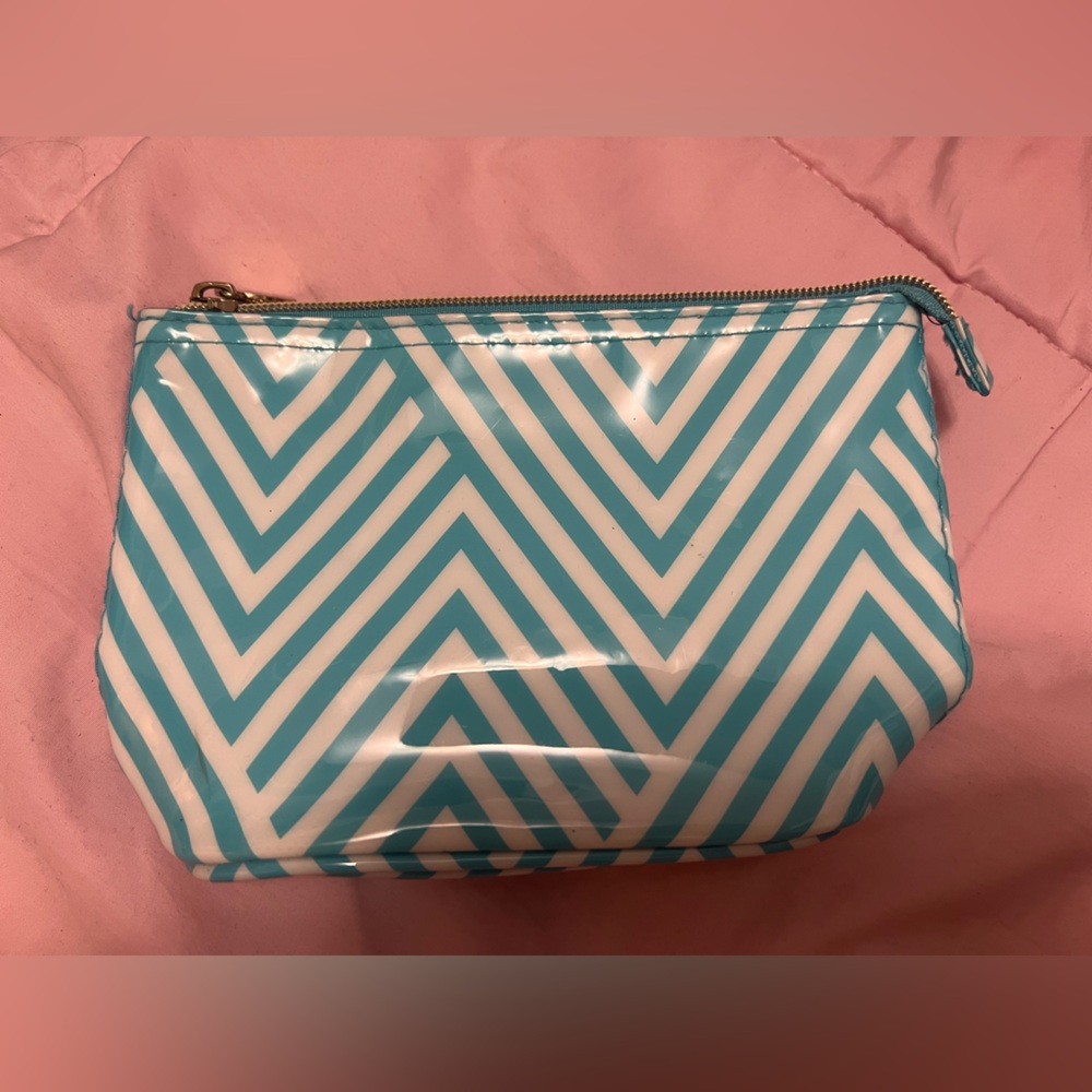 Chevron Patterned Blue and White Women's Bag
